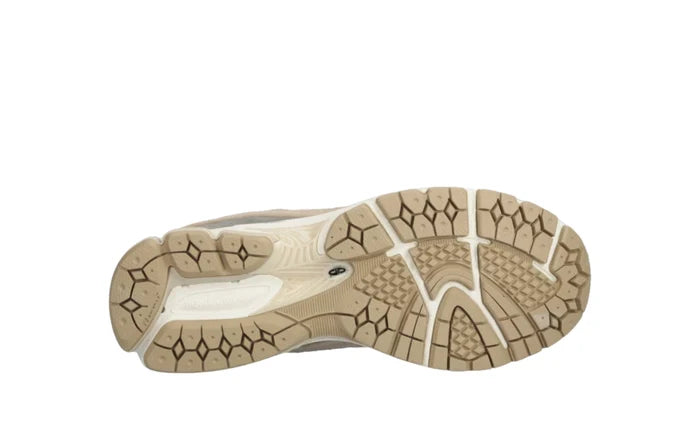 New Balance 2002R Driftwood Sandstone NEW BALANCE 2002R