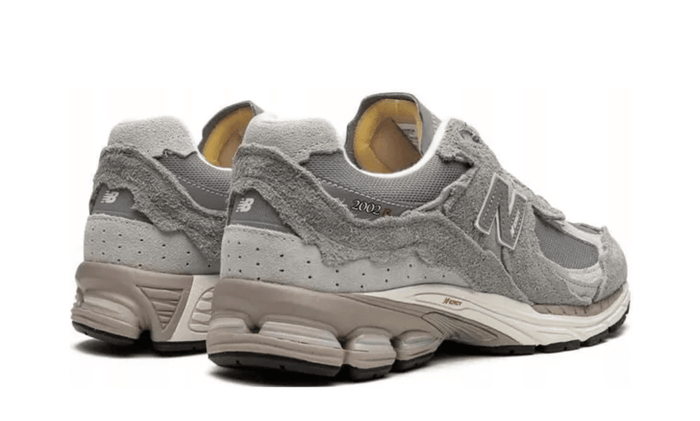 New Balance 2002R Protection Pack Grey NEW BALANCE 2002R
