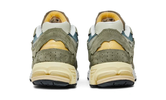 New Balance 2002R Protection Pack Mirage Grey NEW BALANCE 2002R
