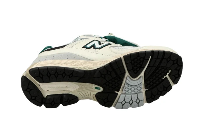 New Balance 2002R Vintage Teal Pouch NEW BALANCE 2002R