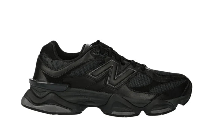New Balance 9060 Triple Black Leather NEW BALANCE 9060