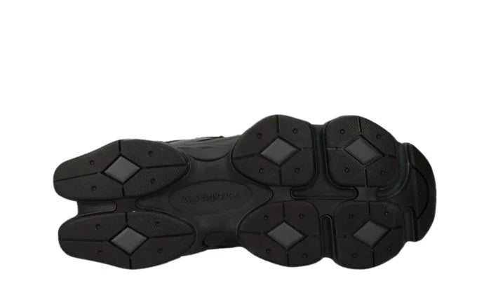 New Balance 9060 Triple Black Leather NEW BALANCE 9060