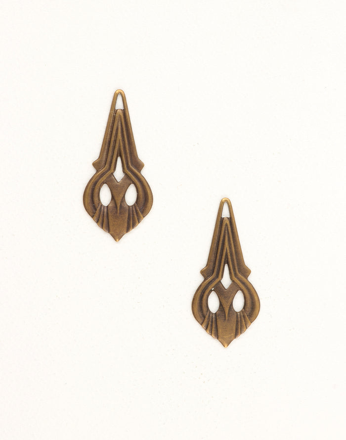 DP171 antique brass teardrop charms