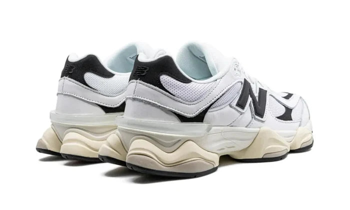 Buty New Balance 9060 White Black NEW BALANCE 9060