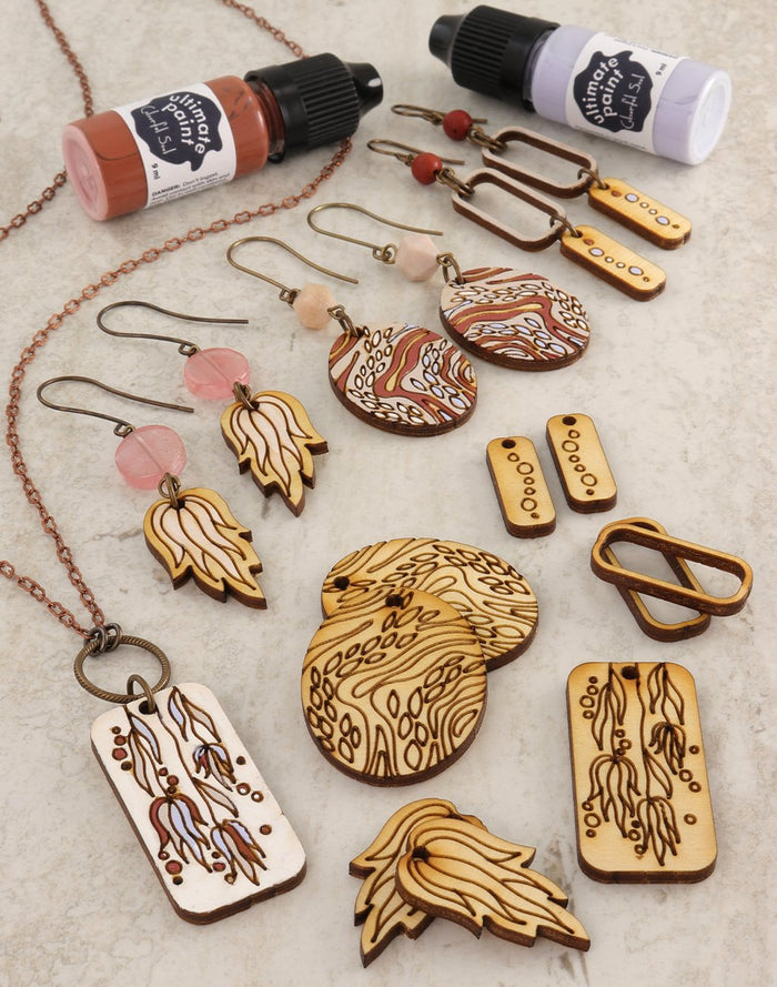 Wooden jewelry with patina paint
