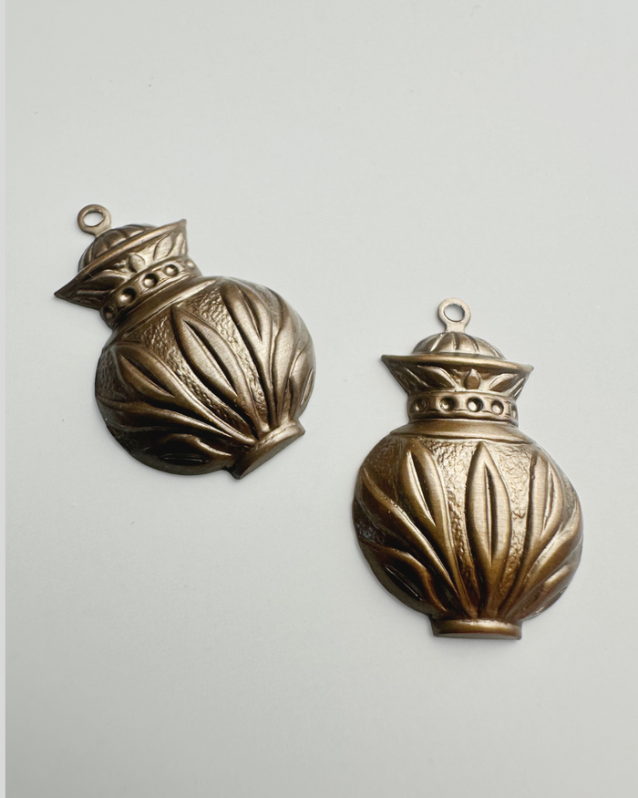 Lotus Lantern, 27x18mm, (2pcs)