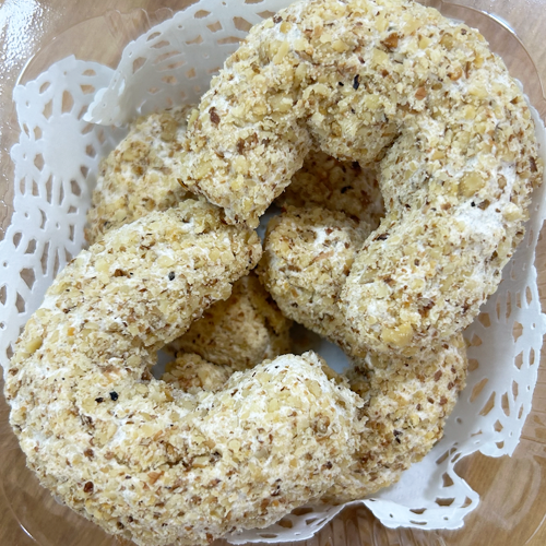 MezeHub HOMEMADE Orašnica (Orash:nitsa) Walnut Egg White Cookies / Box 4 Cookies (120g) - MezeHub