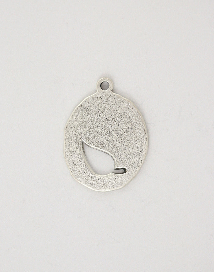 PT121-070-BACK silver leaf pendant
