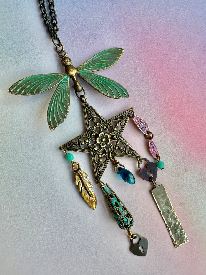 Dragonfly star pendant necklace 97F01AF3-D3E5-4DC6-9076-BE255C8D91AF