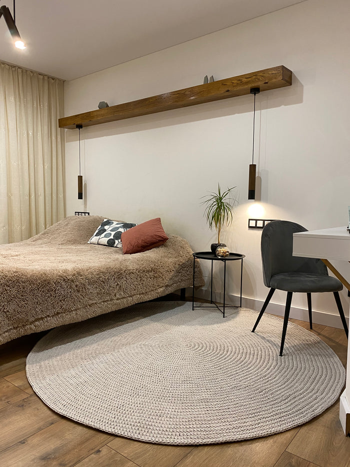 Round plain rug