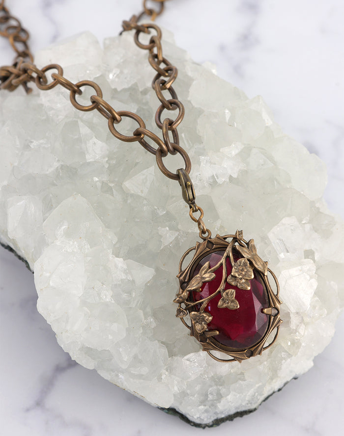 Bella necklace with red gemstone pendant