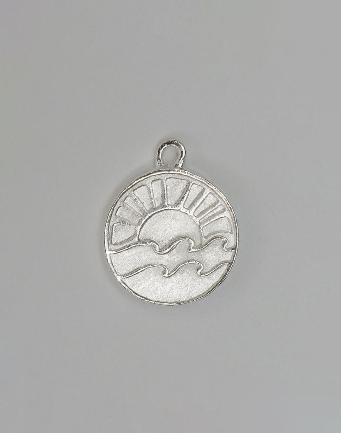 PT436-040 silver sun and waves pendant