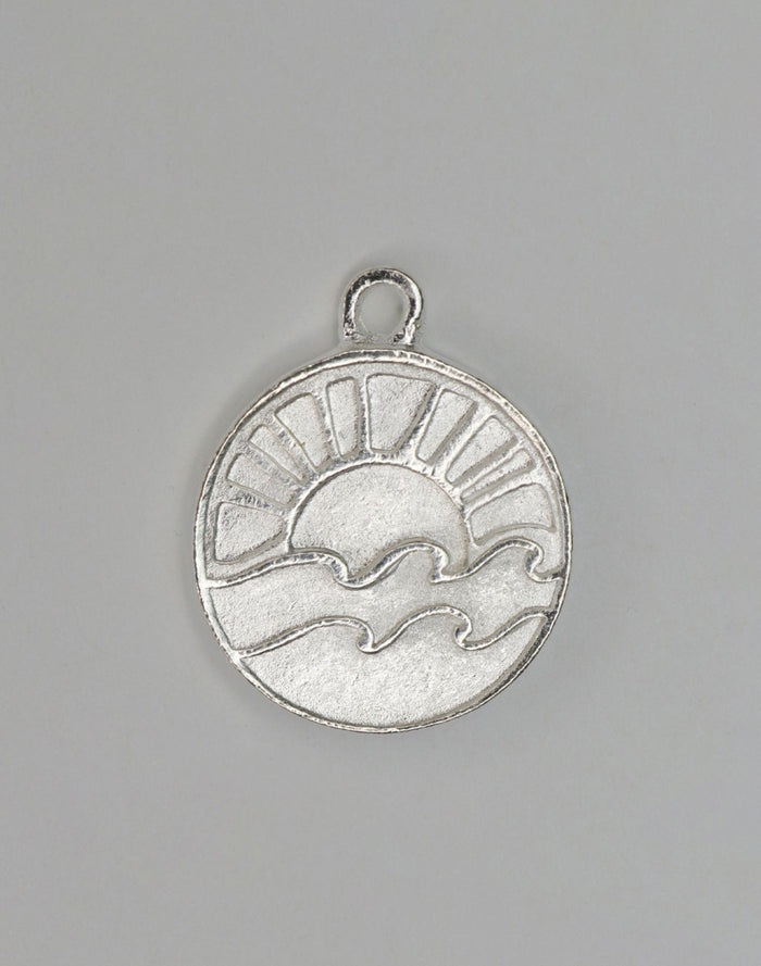PT436-040 silver sun and wave pendant