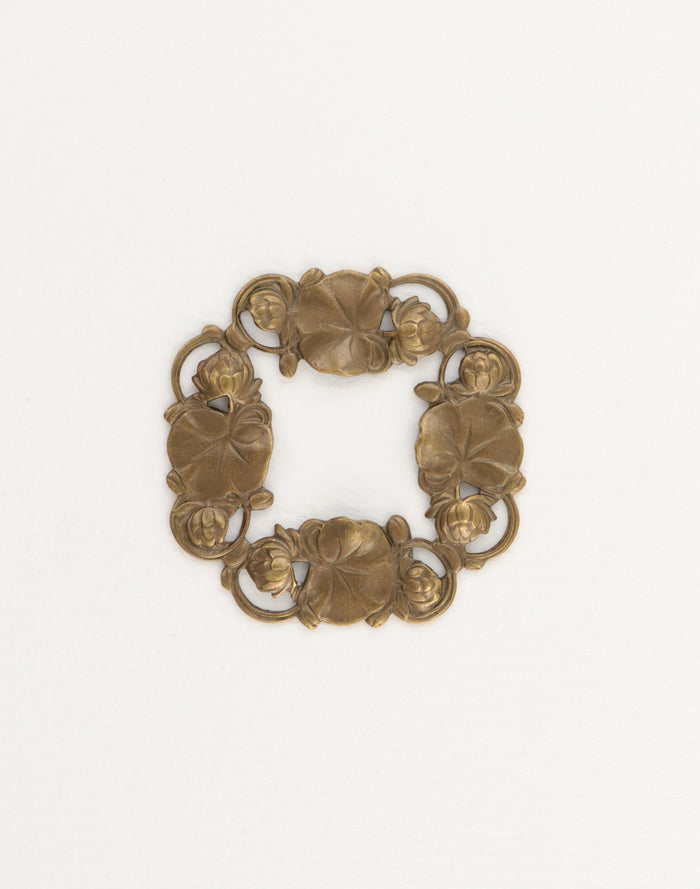 P275 decorative brass floral frame
