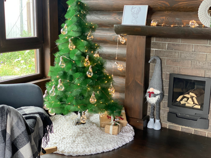 White Chunky-Knitted Christmas Tree Skirt | US Stock
